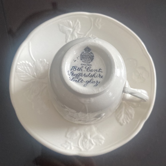 1940’s Salt glazed espresso cup and saucer. - Picture 4 of 6